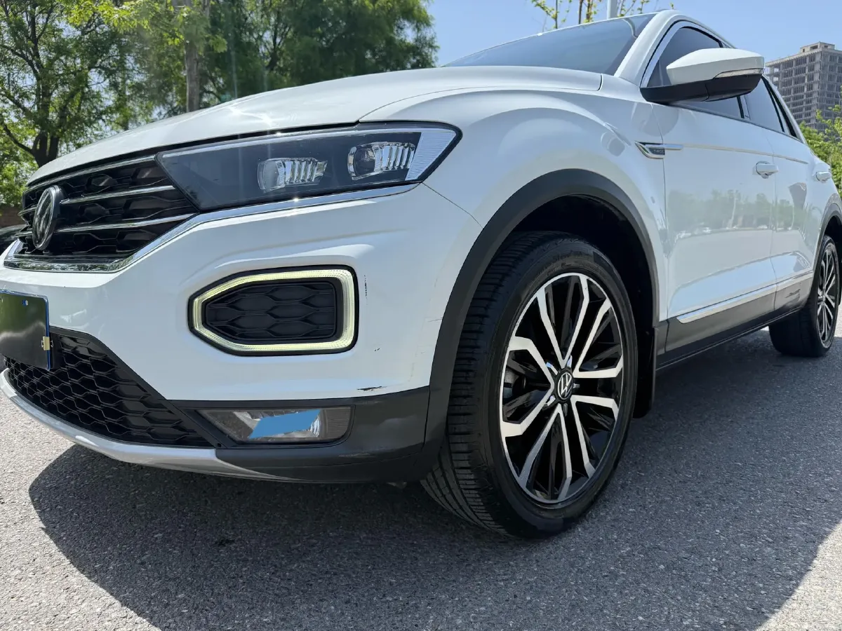 2021 Volkswagen T-Roc 1.4T 150HP L4 7DCT,autocango,china used car exporter,china ev exporter,chinese used car exporter,chinese used ev exporter