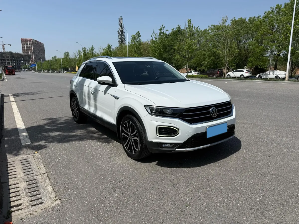 2021 Volkswagen T-Roc 1.4T 150HP L4 7DCT,autocango,china used car exporter,china ev exporter,chinese used car exporter,chinese used ev exporter