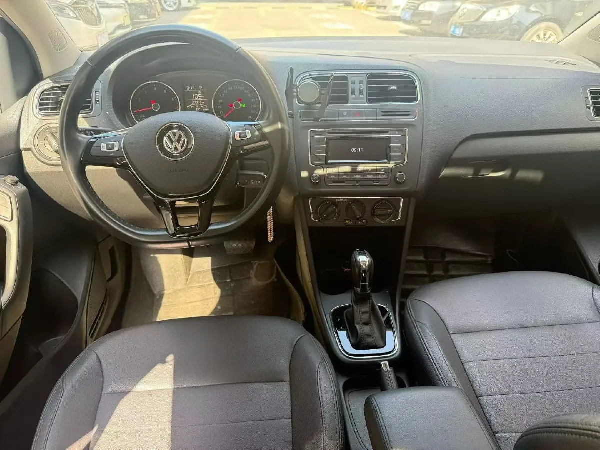 2016 Volkswagen Polo 1.6L 110HP L4 6AT,autocango,china used car exporter,china ev exporter,chinese used car exporter,chinese used ev exporter