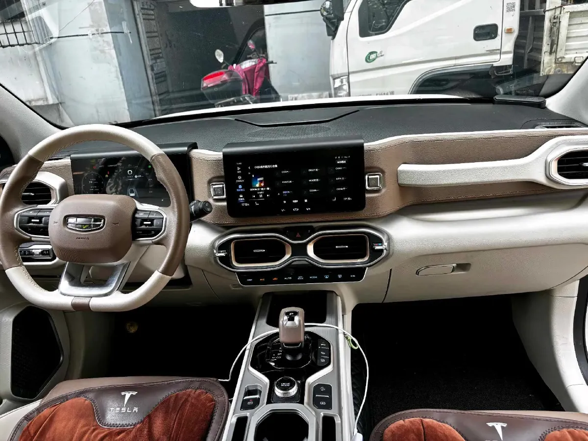 2020 Geely ICON 1.5T 177HP L3 7DCT,autocango,china used car exporter,china ev exporter,chinese used car exporter,chinese used ev exporter