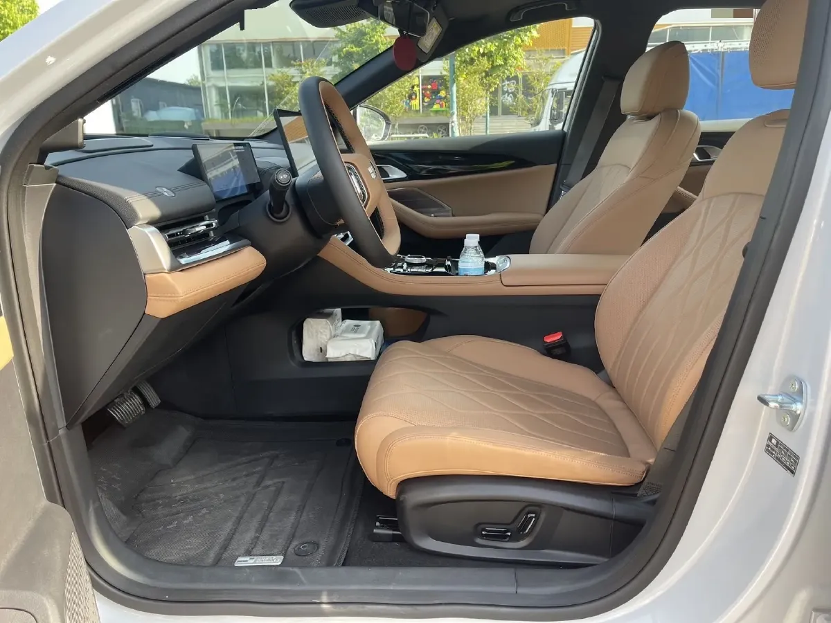 2025 Geely Galaxy A7 1.5L 112HP L4 1DHT PHEV,autocango,china used car exporter,china ev exporter,chinese used car exporter,chinese used ev exporter