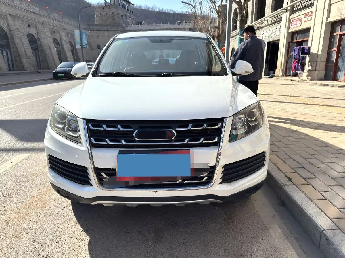 2018 Yema SiPaiKa 1.5L 112HP L4 5MT,autocango,china used car exporter,china ev exporter,chinese used car exporter,chinese used ev exporter