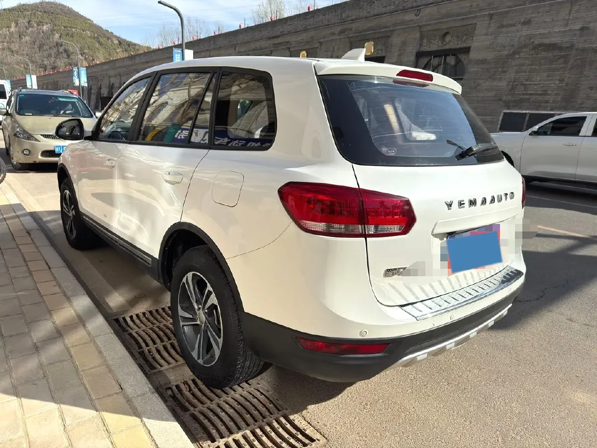 2018 Yema SiPaiKa 1.5L 112HP L4 5MT,autocango,china used car exporter,china ev exporter,chinese used car exporter,chinese used ev exporter