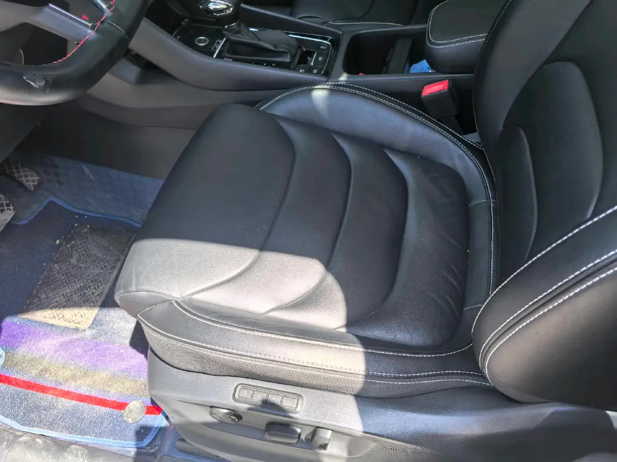 2018 Skoda Kodiak 2.0T 186HP L4 7DCT,autocango,china used car exporter,china ev exporter,chinese used car exporter,chinese used ev exporter