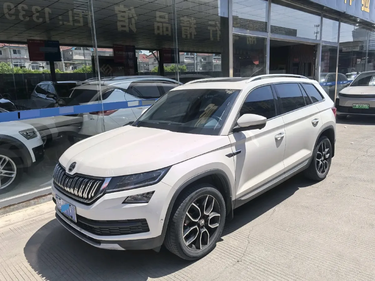 2018 Skoda Kodiak 2.0T 186HP L4 7DCT,autocango,china used car exporter,china ev exporter,chinese used car exporter,chinese used ev exporter