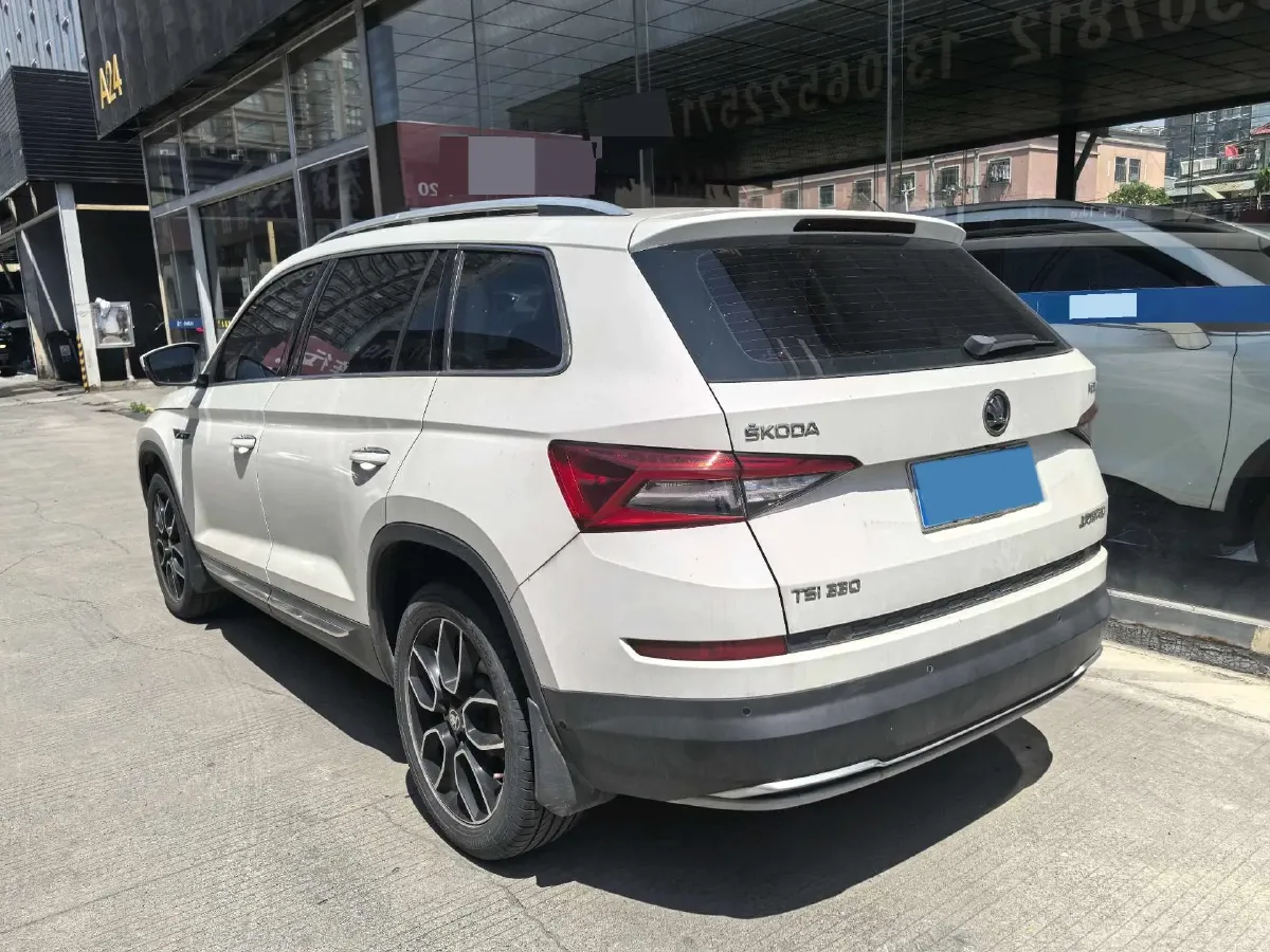 2018 Skoda Kodiak 2.0T 186HP L4 7DCT,autocango,china used car exporter,china ev exporter,chinese used car exporter,chinese used ev exporter
