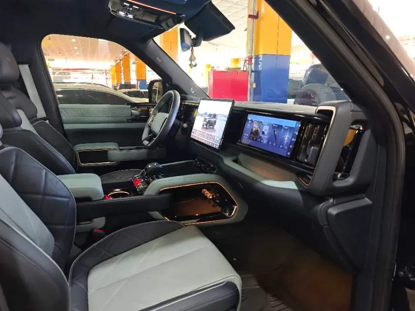 2023 FangChengBao Bao 5 1.5T 194HP L4 E-CVT PHEV 31.8KWH,autocango,china used car exporter,china ev exporter,chinese used car exporter,chinese used ev exporter