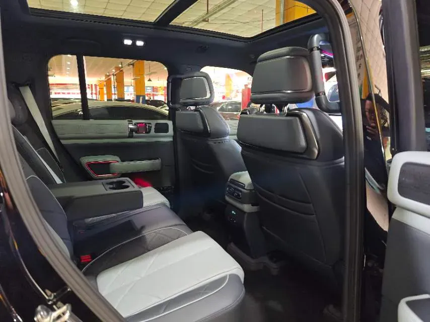 2023 FangChengBao Bao 5 1.5T 194HP L4 E-CVT PHEV 31.8KWH,autocango,china used car exporter,china ev exporter,chinese used car exporter,chinese used ev exporter