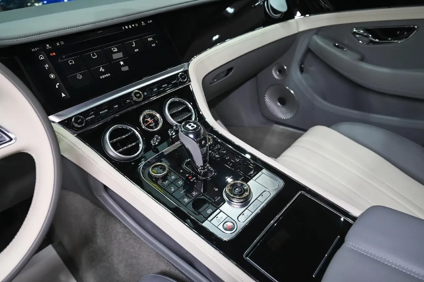 2026 Bentley Continental 4.0T 600HP V8 8DCT PHEV,autocango,china used car exporter,china ev exporter,chinese used car exporter,chinese used ev exporter