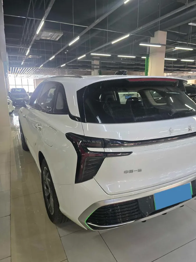 2024 HongQi HS3 1.5T 169HP L4 1DHT PHEV 18.4KWH,autocango,china used car exporter,china ev exporter,chinese used car exporter,chinese used ev exporter
