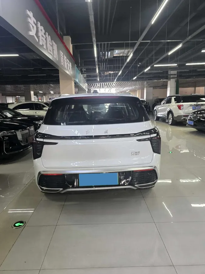 2024 HongQi HS3 1.5T 169HP L4 1DHT PHEV 18.4KWH,autocango,china used car exporter,china ev exporter,chinese used car exporter,chinese used ev exporter