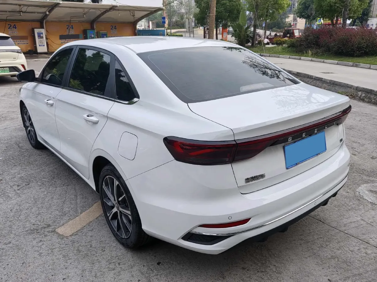 2022 Geely Emgrand 1.5L 114HP L4 CVT,autocango,china used car exporter,china ev exporter,chinese used car exporter,chinese used ev exporter