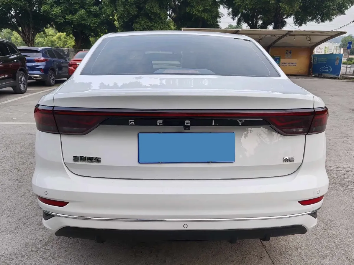 2022 Geely Emgrand 1.5L 114HP L4 CVT,autocango,china used car exporter,china ev exporter,chinese used car exporter,chinese used ev exporter
