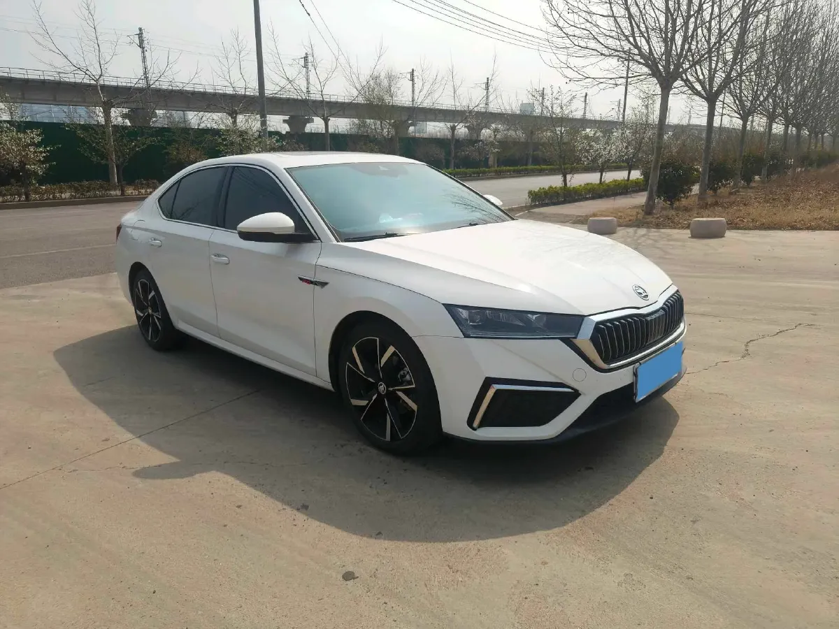 2022 Skoda Octavia 1.4T 150HP L4 7DCT,autocango,china used car exporter,china ev exporter,chinese used car exporter,chinese used ev exporter