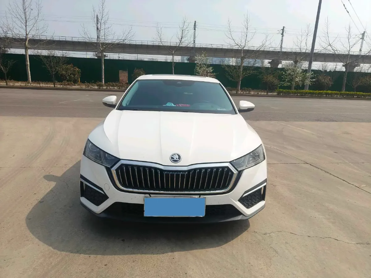 2022 Skoda Octavia 1.4T 150HP L4 7DCT,autocango,china used car exporter,china ev exporter,chinese used car exporter,chinese used ev exporter