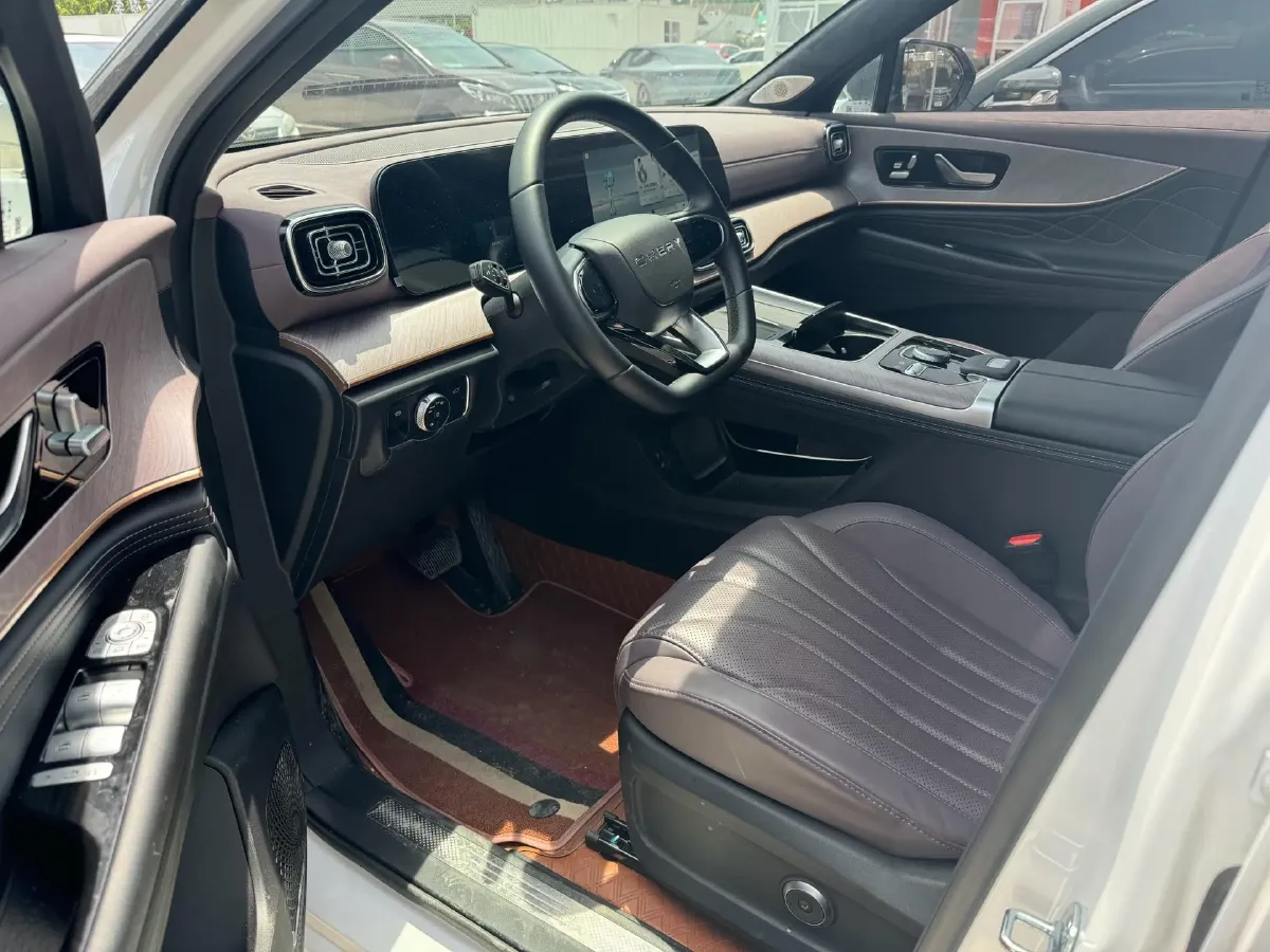 2025 Chery Tiggo 9 2.0T 261HP L4 8AT,autocango,china used car exporter,china ev exporter,chinese used car exporter,chinese used ev exporter