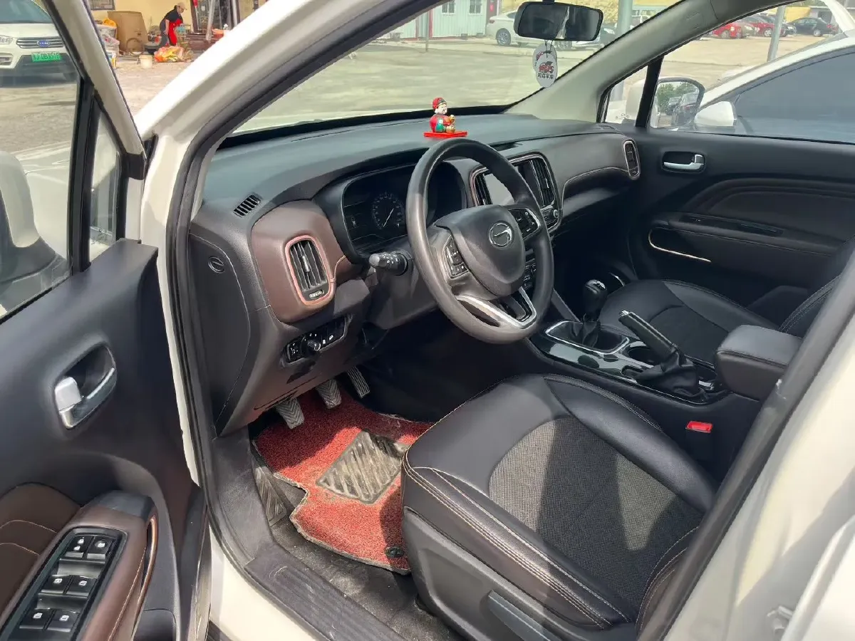 2017 GAC Trumpchi GS3 1.5L 114HP L4 5MT,autocango,china used car exporter,china ev exporter,chinese used car exporter,chinese used ev exporter