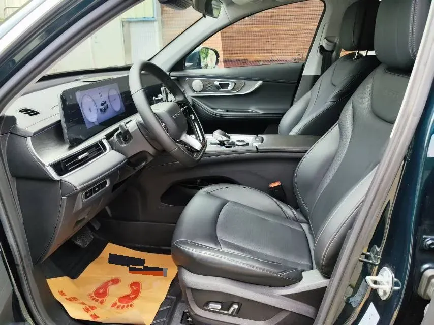 2022 Chery Tiggo 8 PRO 1.6T 197HP L4 7DCT,autocango,china used car exporter,china ev exporter,chinese used car exporter,chinese used ev exporter