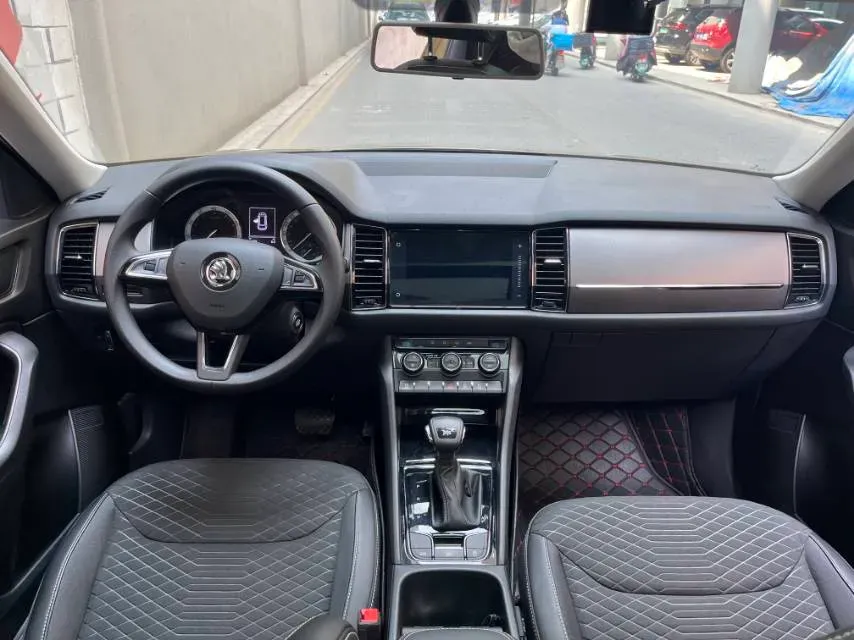 2018 Skoda Kodiak 2.0T 186HP L4 7DCT,autocango,china used car exporter,china ev exporter,chinese used car exporter,chinese used ev exporter