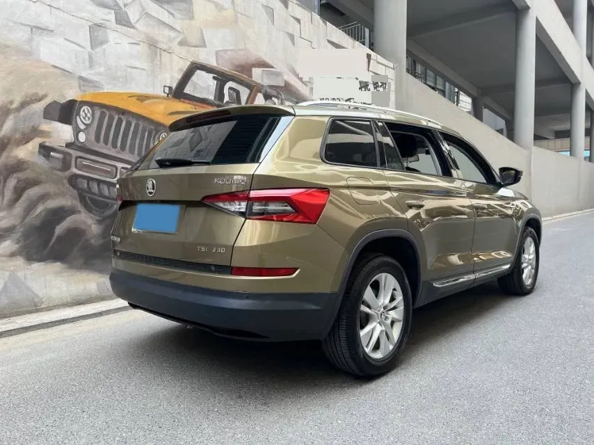 2018 Skoda Kodiak 2.0T 186HP L4 7DCT,autocango,china used car exporter,china ev exporter,chinese used car exporter,chinese used ev exporter