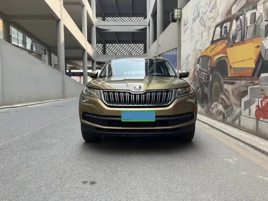 2018 Skoda Kodiak 2.0T 186HP L4 7DCT,autocango,china used car exporter,china ev exporter,chinese used car exporter,chinese used ev exporter