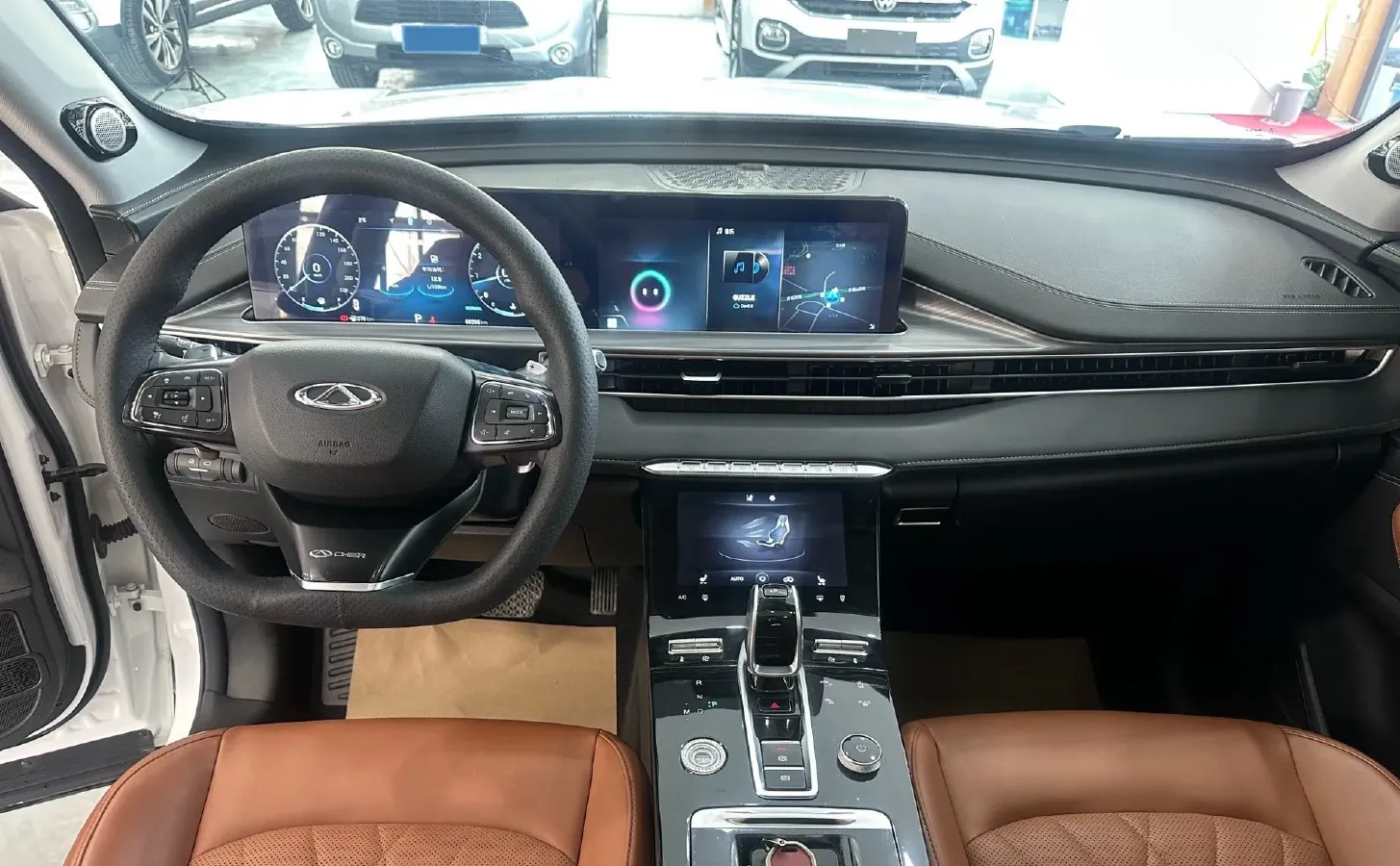 2021 Chery Tiggo 8 Plus 1.6T 197HP L4 7DCT,autocango,china used car exporter,china ev exporter,chinese used car exporter,chinese used ev exporter