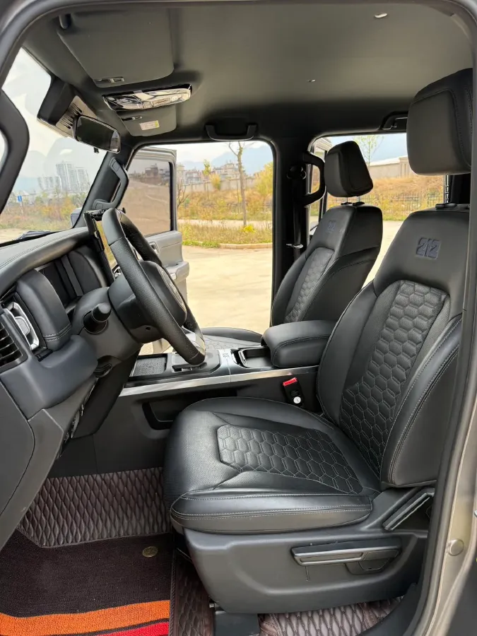 2024 212 212 T01 2.0T 252HP L4 8AT,autocango,china used car exporter,china ev exporter,chinese used car exporter,chinese used ev exporter