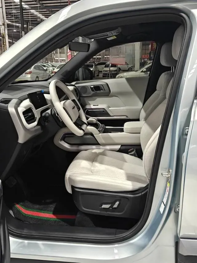 2025 FangChengBao Tai 3 BEV,autocango,china used car exporter,china ev exporter,chinese used car exporter,chinese used ev exporter