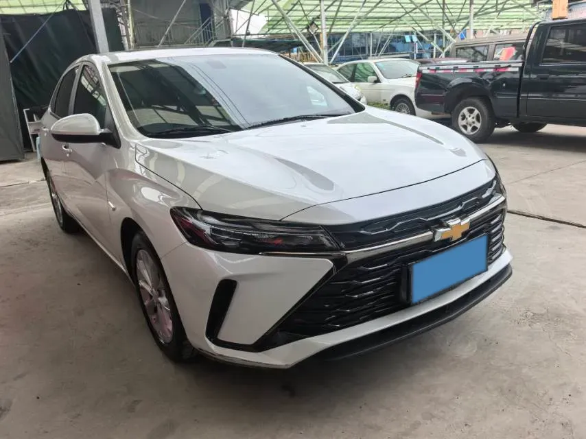2023 Chevrolet Monza 1.5L 113HP L4 6DCT,autocango,china used car exporter,china ev exporter,chinese used car exporter,chinese used ev exporter