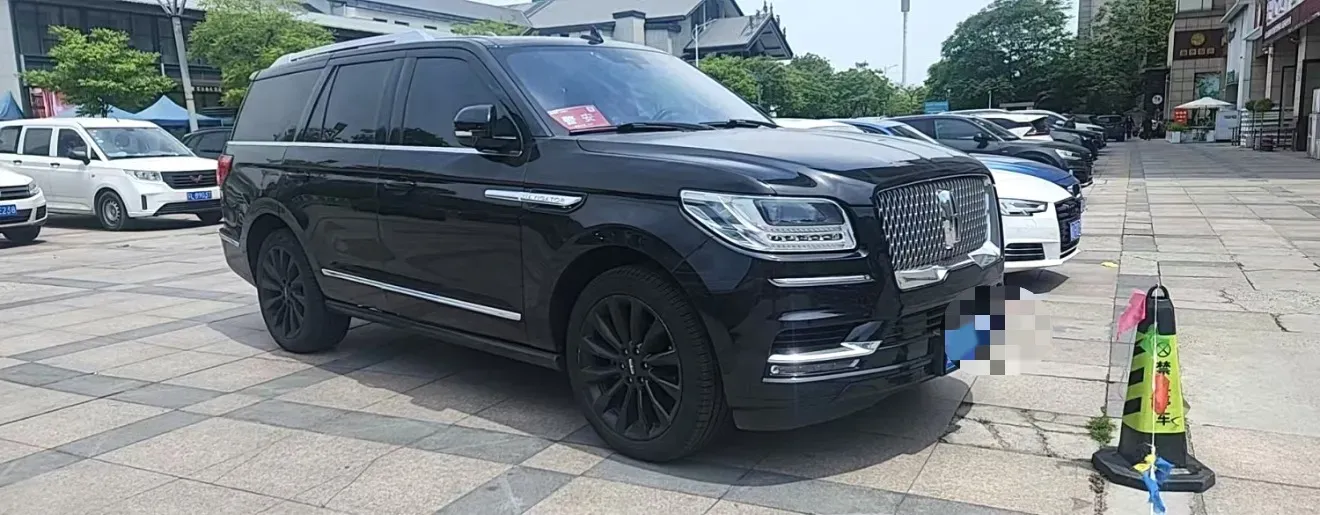 2018 Lincoln Navigator 3.5T 415HP V6 10AT,autocango,china used car exporter,china ev exporter,chinese used car exporter,chinese used ev exporter