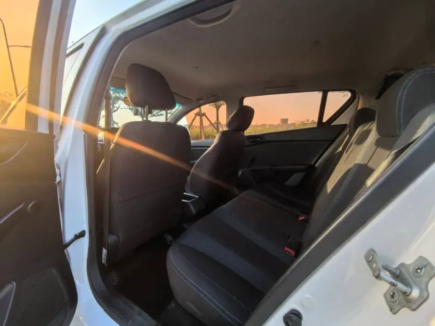 2016 BaoJun 310 1.2L 82HP L4 5MT,autocango,china used car exporter,china ev exporter,chinese used car exporter,chinese used ev exporter