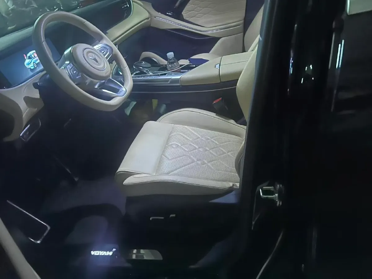 2022 Voyah FREE Range Extended 109HP REEV 33KWH,autocango,china used car exporter,china ev exporter,chinese used car exporter,chinese used ev exporter