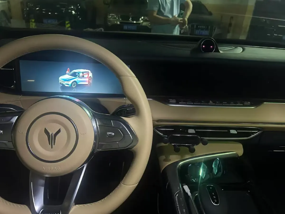 2022 Voyah FREE Range Extended 109HP REEV 33KWH,autocango,china used car exporter,china ev exporter,chinese used car exporter,chinese used ev exporter