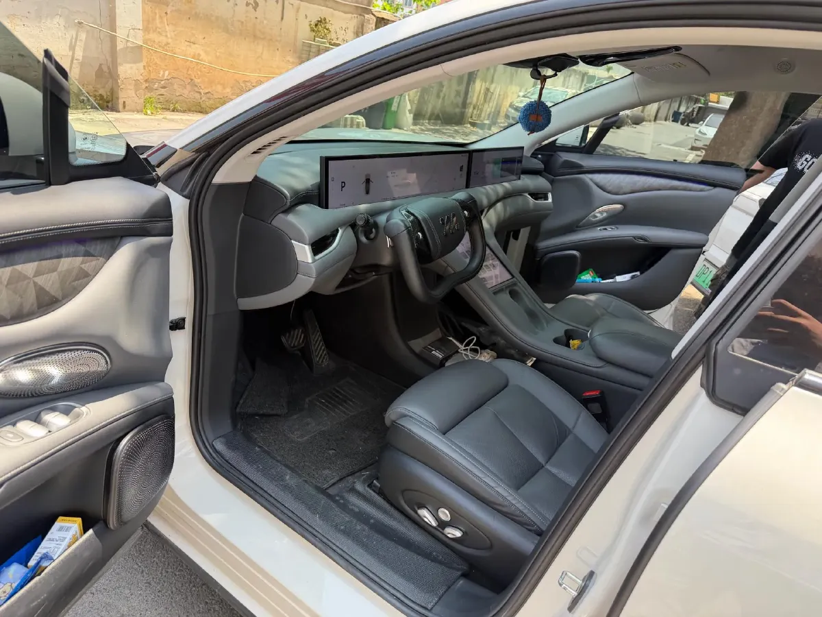 2023 IM LS6 BEV 90KWH,autocango,china used car exporter,china ev exporter,chinese used car exporter,chinese used ev exporter