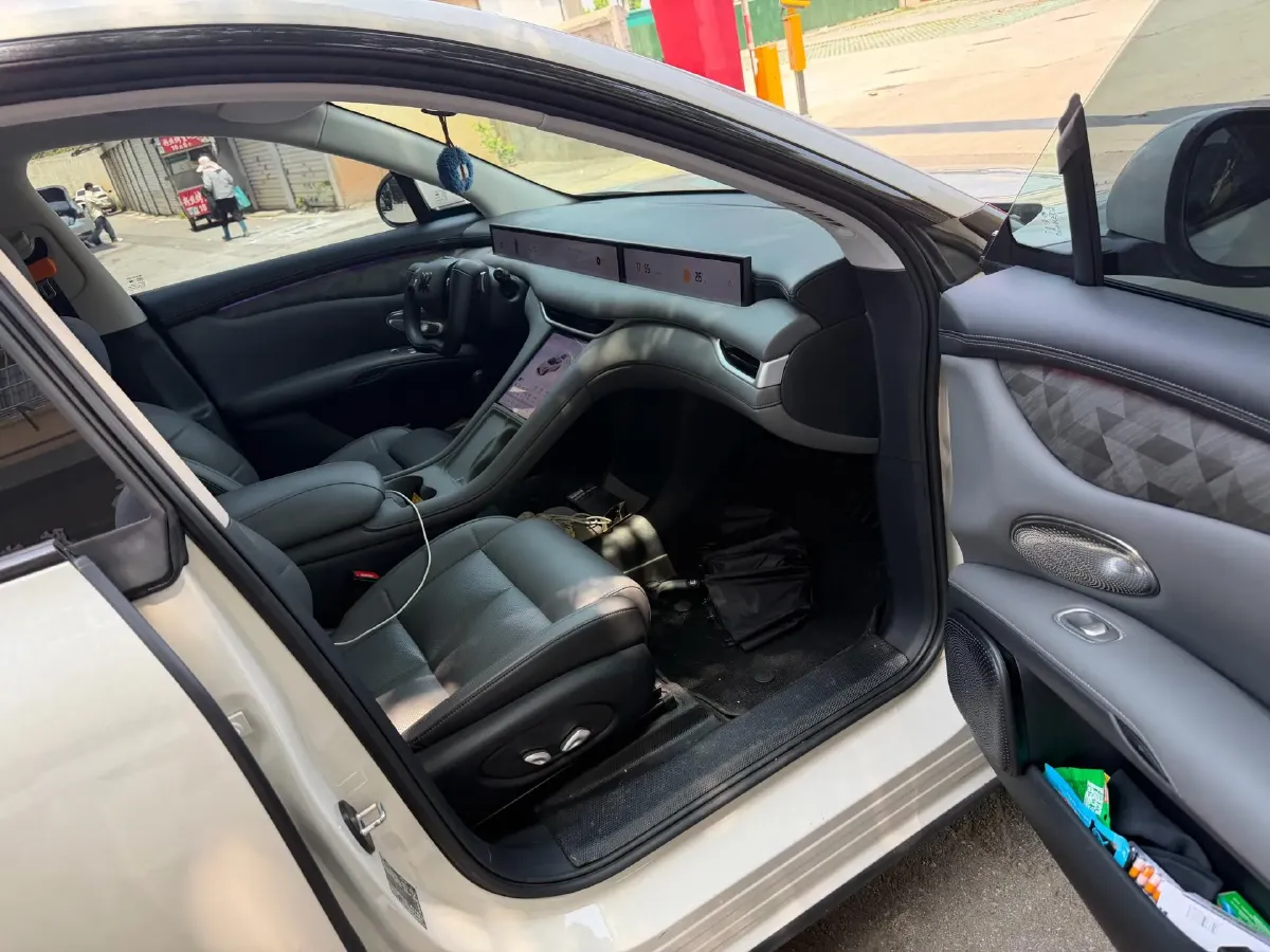 2023 IM LS6 BEV 90KWH,autocango,china used car exporter,china ev exporter,chinese used car exporter,chinese used ev exporter