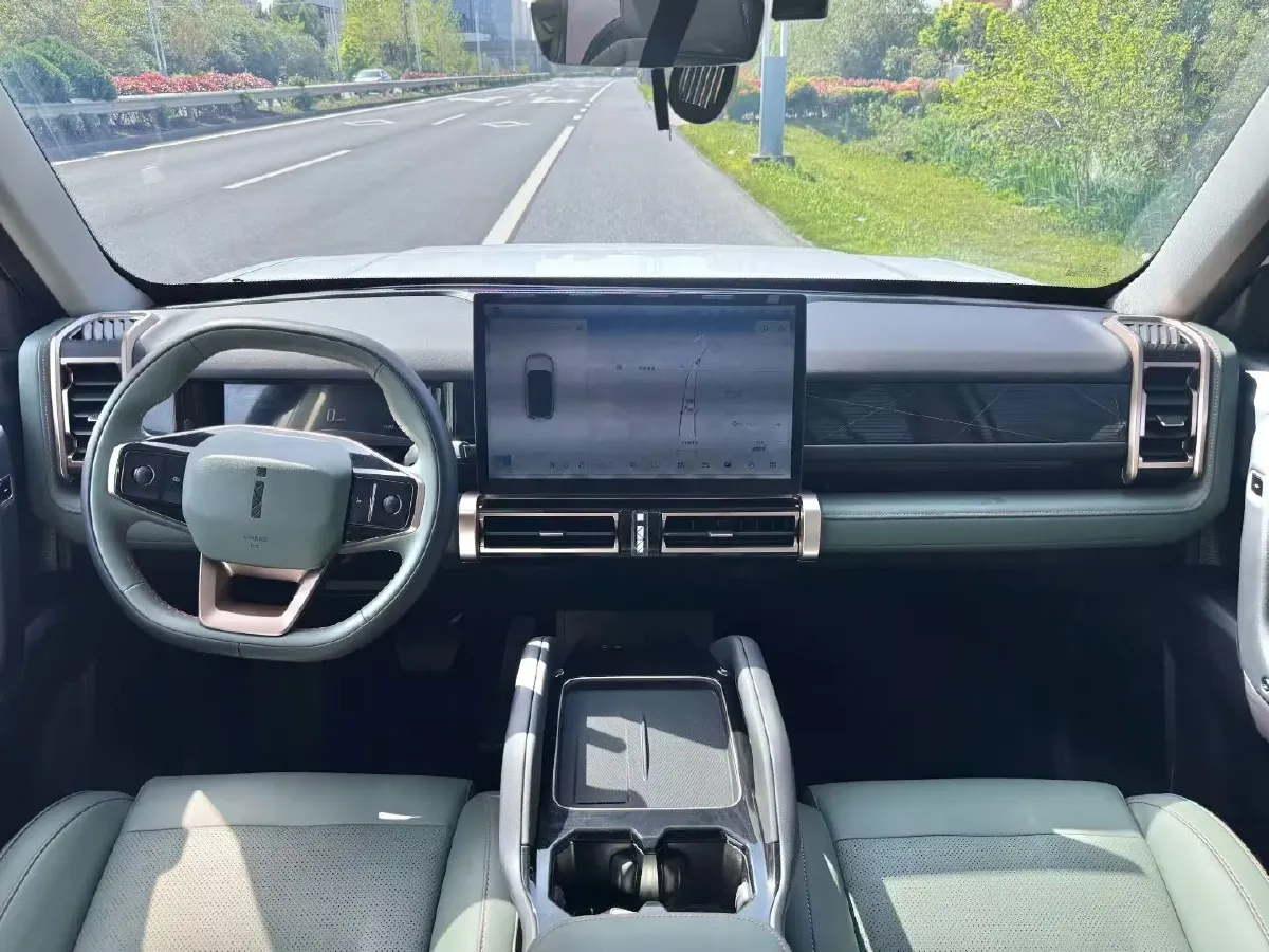 2024 JMC DaDao 2.3T 245HP L4 8AT,autocango,china used car exporter,china ev exporter,chinese used car exporter,chinese used ev exporter