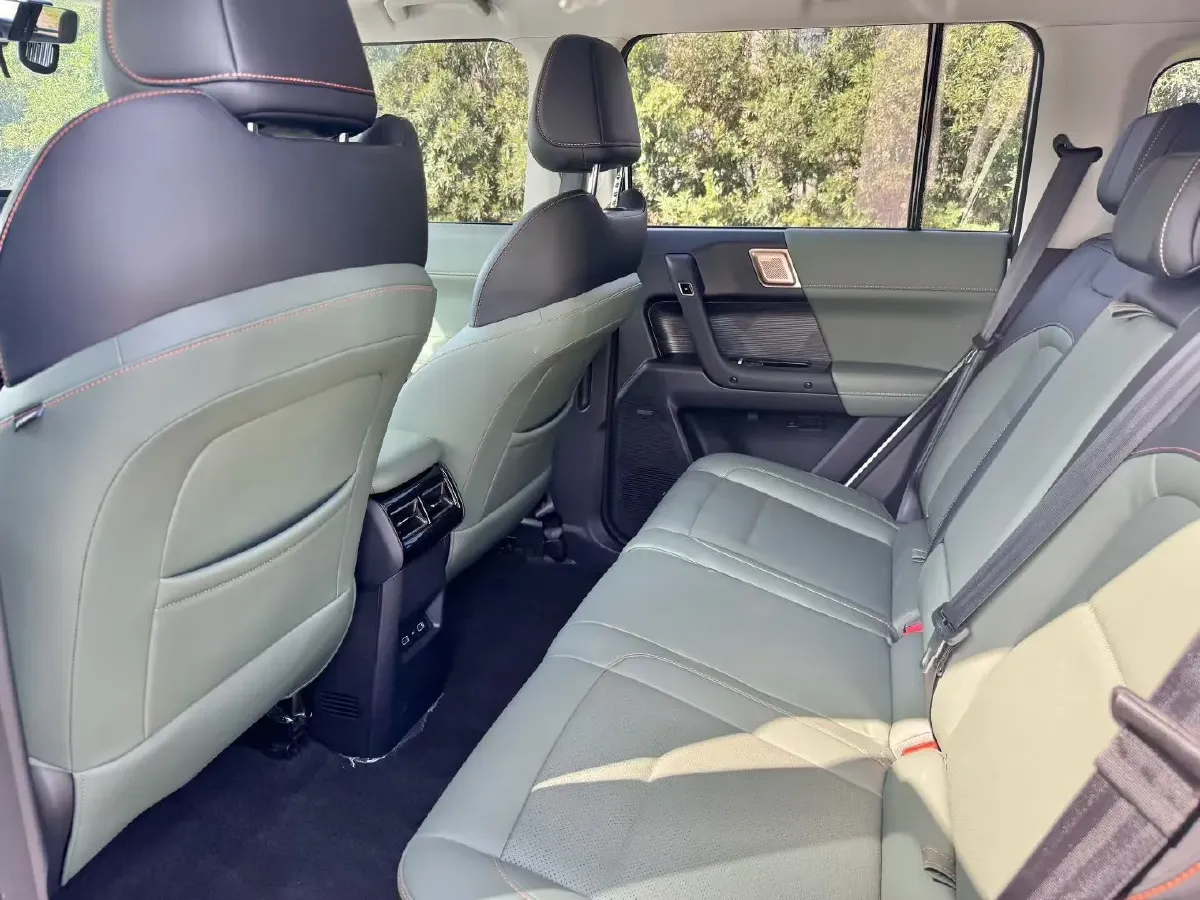 2024 JMC DaDao 2.3T 245HP L4 8AT,autocango,china used car exporter,china ev exporter,chinese used car exporter,chinese used ev exporter