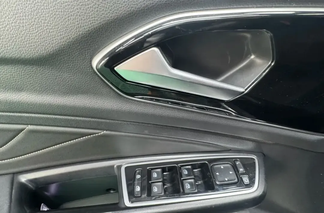 2022 Jetta VS7 1.4T 150HP L4 6AT,autocango,china used car exporter,china ev exporter,chinese used car exporter,chinese used ev exporter