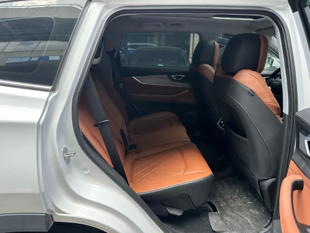 2023 Chery Tiggo 8 1.6T 197HP L4 7DCT,autocango,china used car exporter,china ev exporter,chinese used car exporter,chinese used ev exporter