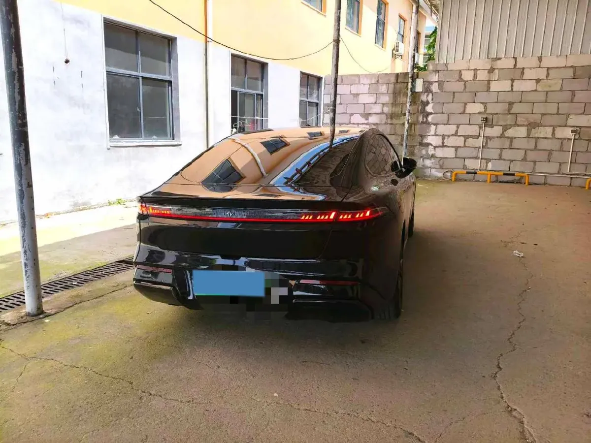 2024 DongFeng eπ eπ007 REEV 105HP REEV 28.4KWH,autocango,china used car exporter,china ev exporter,chinese used car exporter,chinese used ev exporter