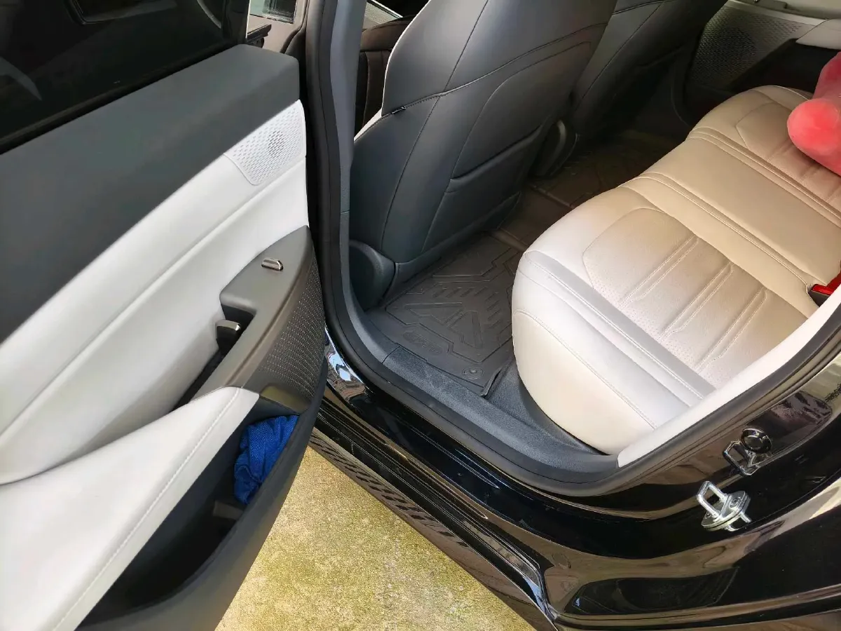 2024 DongFeng eπ eπ007 REEV 105HP REEV 28.4KWH,autocango,china used car exporter,china ev exporter,chinese used car exporter,chinese used ev exporter