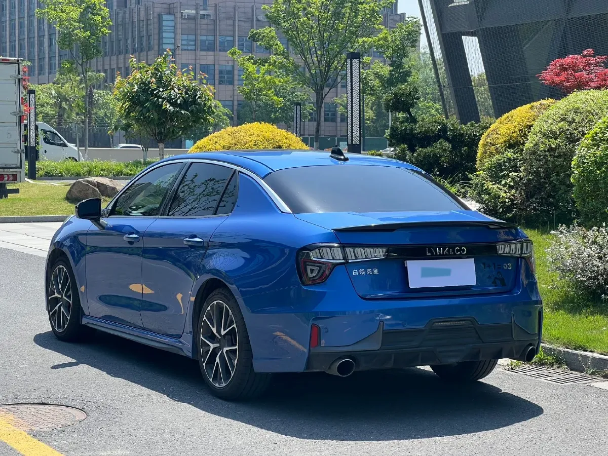 2018 Toyota C-HR 2.0L 171HP L4 CVT,autocango,china used car exporter,china ev exporter,chinese used car exporter,chinese used ev exporter