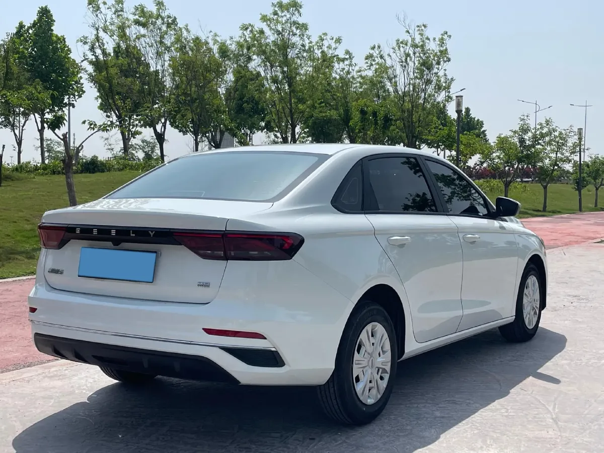 2025 Geely Emgrand 1.5L 127HP L4 5MT,autocango,china used car exporter,china ev exporter,chinese used car exporter,chinese used ev exporter