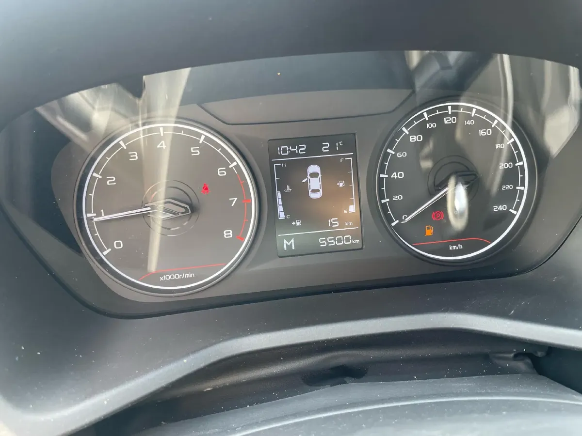 2025 Geely Emgrand 1.5L 127HP L4 5MT,autocango,china used car exporter,china ev exporter,chinese used car exporter,chinese used ev exporter