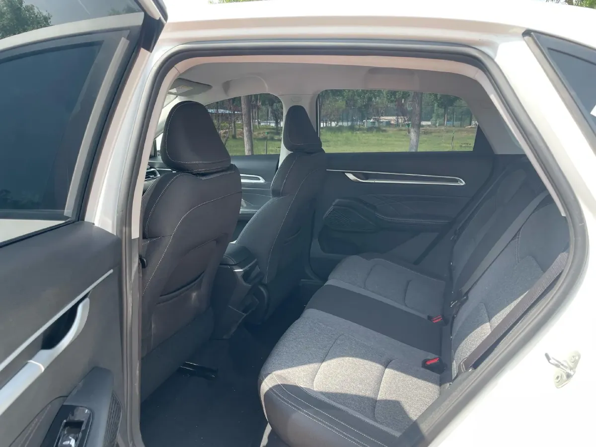 2025 Geely Emgrand 1.5L 127HP L4 5MT,autocango,china used car exporter,china ev exporter,chinese used car exporter,chinese used ev exporter