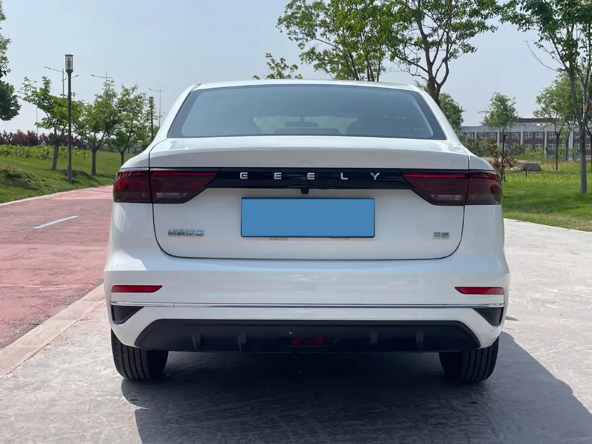 2025 Geely Emgrand 1.5L 127HP L4 5MT,autocango,china used car exporter,china ev exporter,chinese used car exporter,chinese used ev exporter