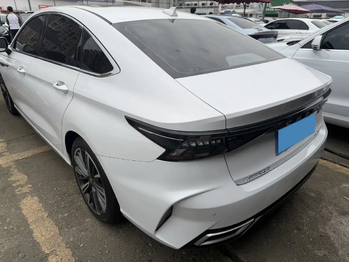 2022 Chery Arrizo 8 1.6T 197HP L4 7DCT,autocango,china used car exporter,china ev exporter,chinese used car exporter,chinese used ev exporter