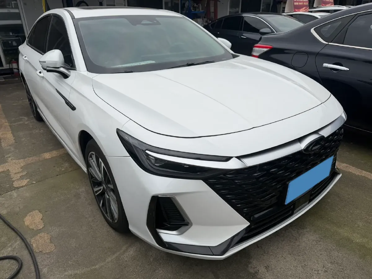 2022 Chery Arrizo 8 1.6T 197HP L4 7DCT,autocango,china used car exporter,china ev exporter,chinese used car exporter,chinese used ev exporter