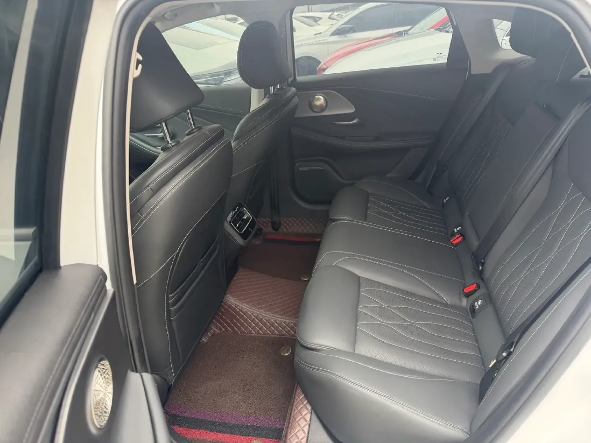 2022 Chery Arrizo 8 1.6T 197HP L4 7DCT,autocango,china used car exporter,china ev exporter,chinese used car exporter,chinese used ev exporter