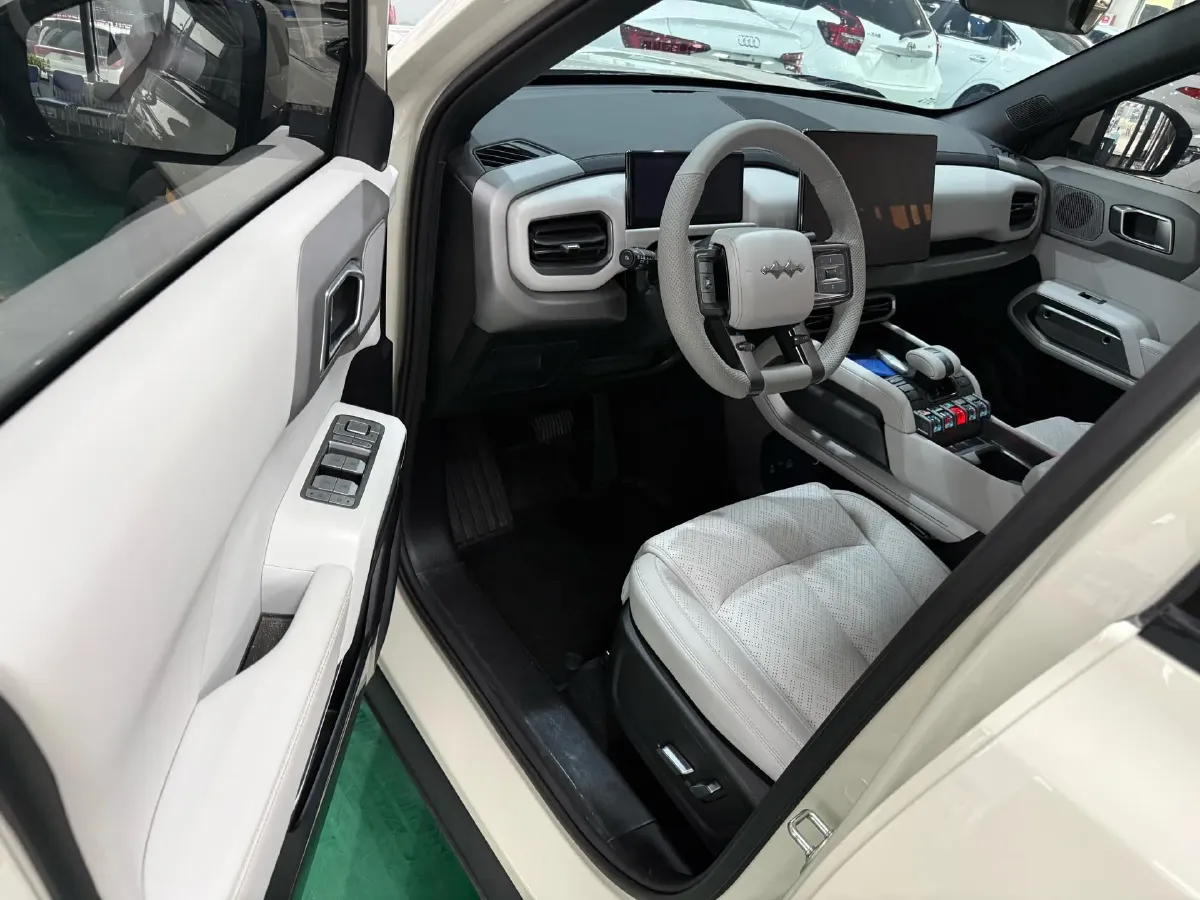 2025 FangChengBao Tai 3 BEV,autocango,china used car exporter,china ev exporter,chinese used car exporter,chinese used ev exporter